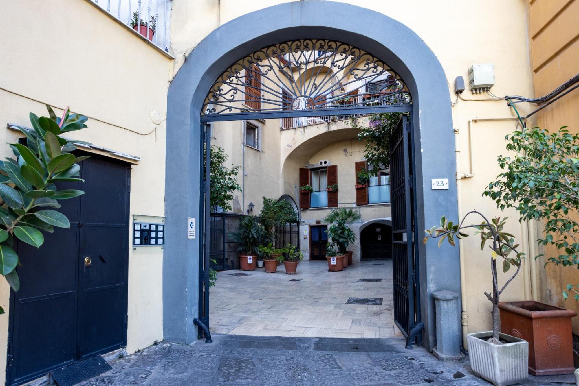 Molo Caracciolo Apartment Naples Exterior photo